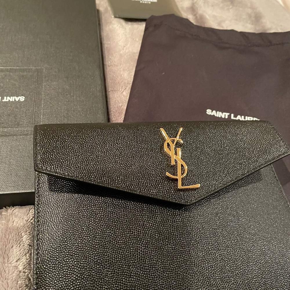 YSL clutch - Picture 4 of 5
